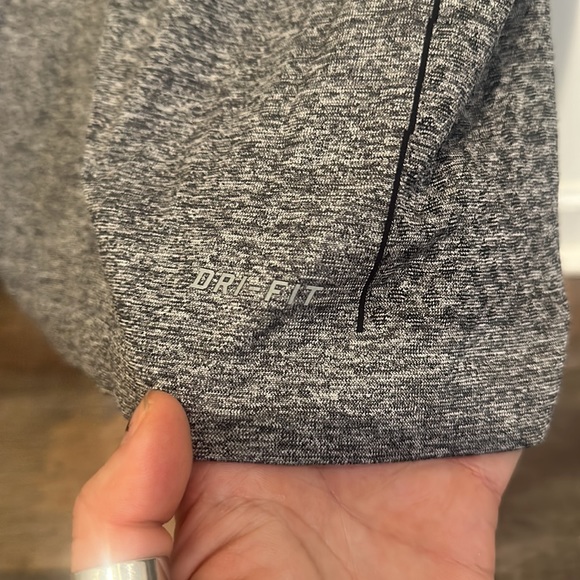 Nike Dri-Fit Workout Tee - Picture 6 of 6